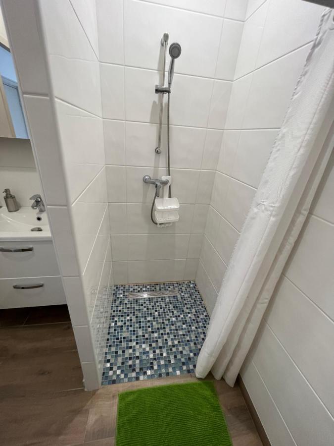 Saint-Fons Appartement Renove A 15 Min De Lyon מראה חיצוני תמונה